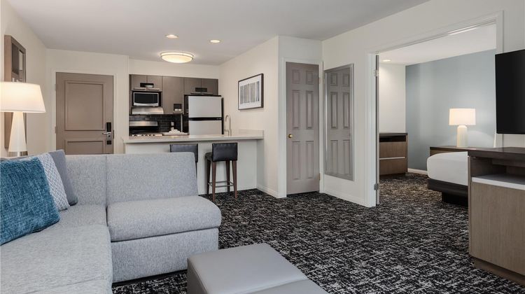 Hyatt House Cypress Anaheim Suite