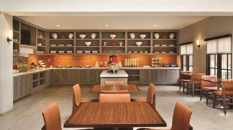 <b>Hyatt Place Atlanta Airport-North Restaurant</b>. Images powered by <a href="https://iceportal.shijigroup.com/" title="IcePortal" target="_blank">IcePortal</a>.
