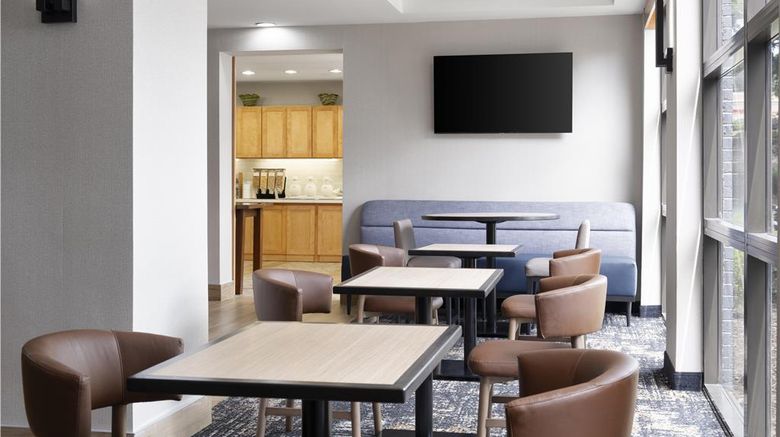 <b>Hyatt Place ATL/Alpharetta North Point Restaurant</b>. Images powered by <a href="https://iceportal.shijigroup.com/" title="IcePortal" target="_blank">IcePortal</a>.