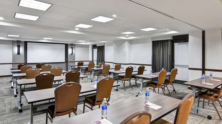 <b>Hyatt Place Birmingham/Hoover Meeting</b>. Images powered by <a href="https://iceportal.shijigroup.com/" title="IcePortal" target="_blank">IcePortal</a>.
