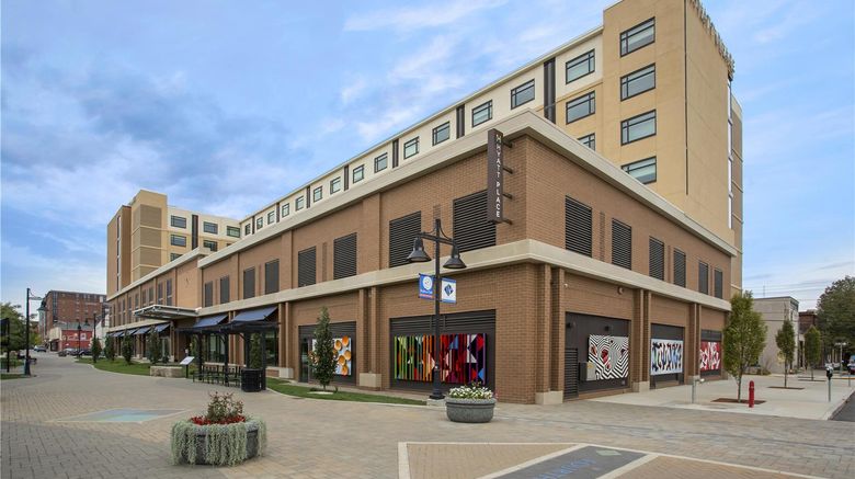 <b>Hyatt Place Bloomington Exterior</b>. Images powered by <a href="https://iceportal.shijigroup.com/" title="IcePortal" target="_blank">IcePortal</a>.