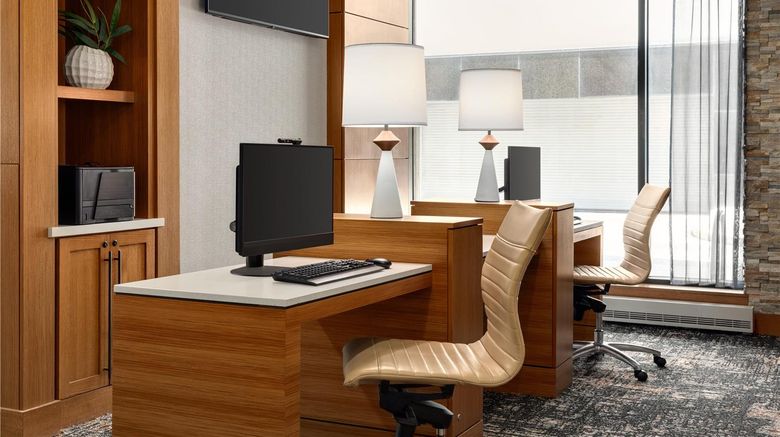 <b>Hyatt Place Bloomington Lobby</b>. Images powered by <a href="https://iceportal.shijigroup.com/" title="IcePortal" target="_blank">IcePortal</a>.