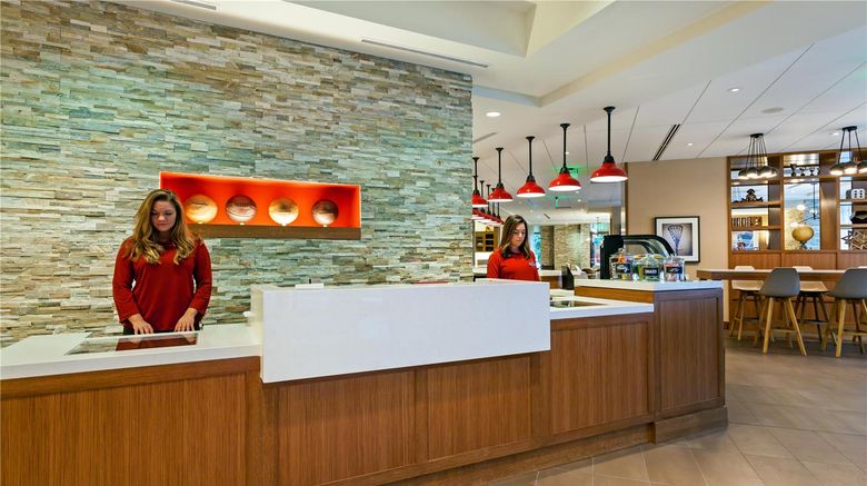 <b>Hyatt Place Bloomington Restaurant</b>. Images powered by <a href="https://iceportal.shijigroup.com/" title="IcePortal" target="_blank">IcePortal</a>.