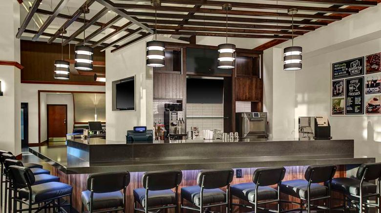 <b>Hyatt Place Nashville-Opryland Restaurant</b>. Images powered by <a href="https://iceportal.shijigroup.com/" title="IcePortal" target="_blank">IcePortal</a>.