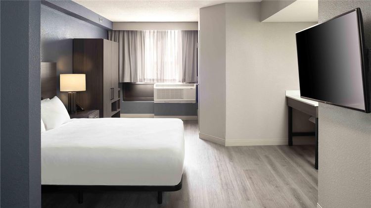 Hyatt Place Boston Medford Room