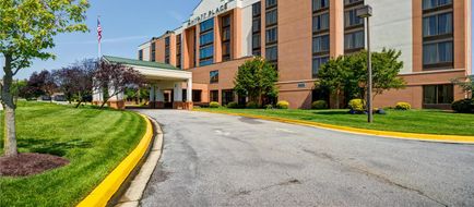 Hyatt Place BWI Airport Exterior