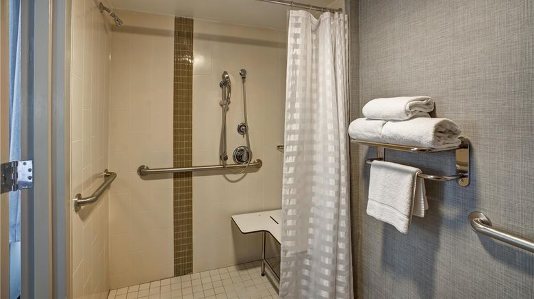 <b>Hyatt Place BWI Airport Room</b>. Images powered by <a href="https://iceportal.shijigroup.com/" title="IcePortal" target="_blank">IcePortal</a>.