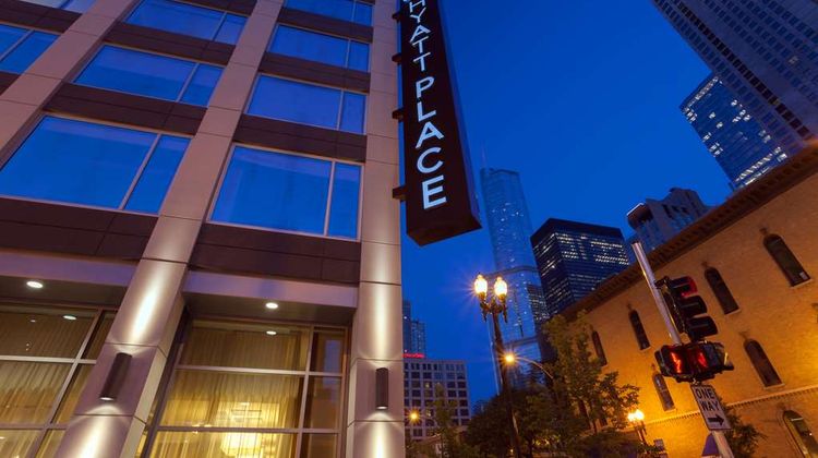 Hyatt Place Chicago/River North Exterior