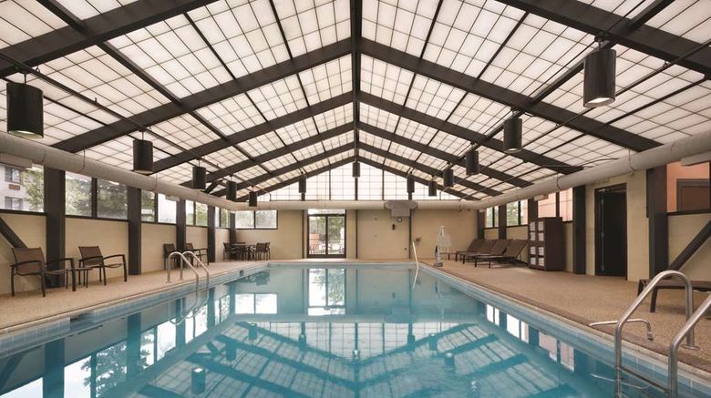 <b>Hyatt Place Hoffman Estates Pool</b>. Images powered by <a href="https://iceportal.shijigroup.com/" title="IcePortal" target="_blank">IcePortal</a>.