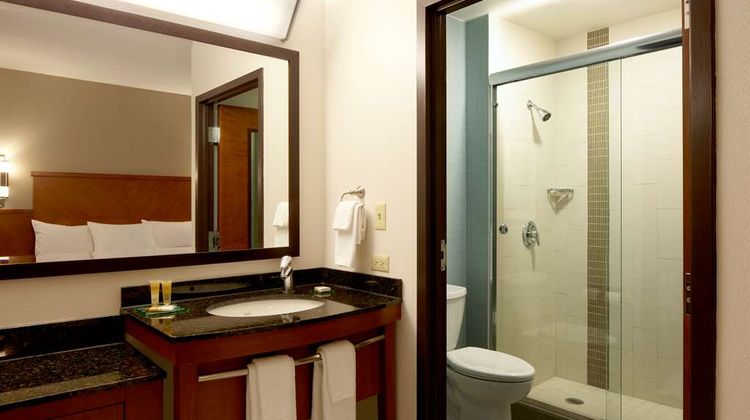 Hyatt Place Lombard Room