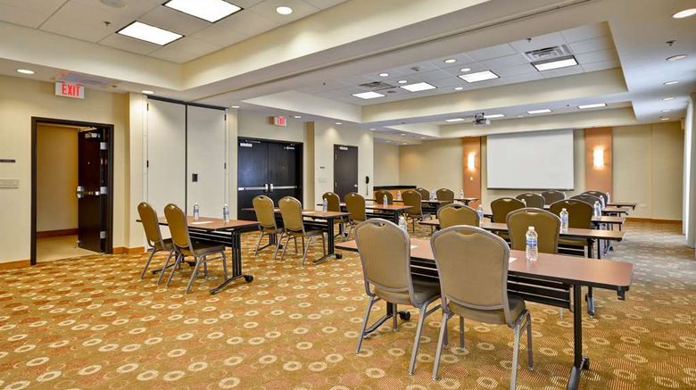 <b>Hyatt Place Naperville/Warrenville Meeting</b>. Images powered by <a href="https://iceportal.shijigroup.com/" title="IcePortal" target="_blank">IcePortal</a>.
