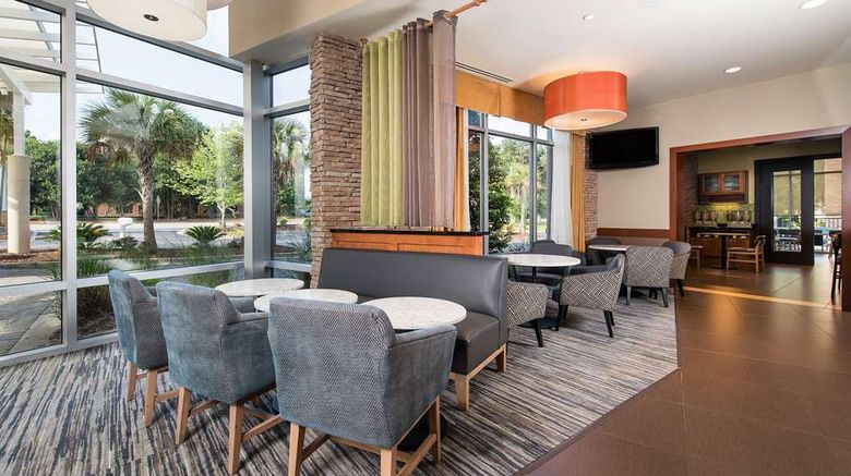 <b>Hyatt Place Charleston Airport/Conv Ctr Lobby</b>. Images powered by <a href="https://iceportal.shijigroup.com/" title="IcePortal" target="_blank">IcePortal</a>.