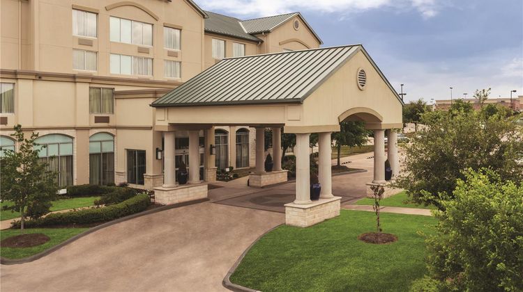 Hyatt Place College Station Exterior