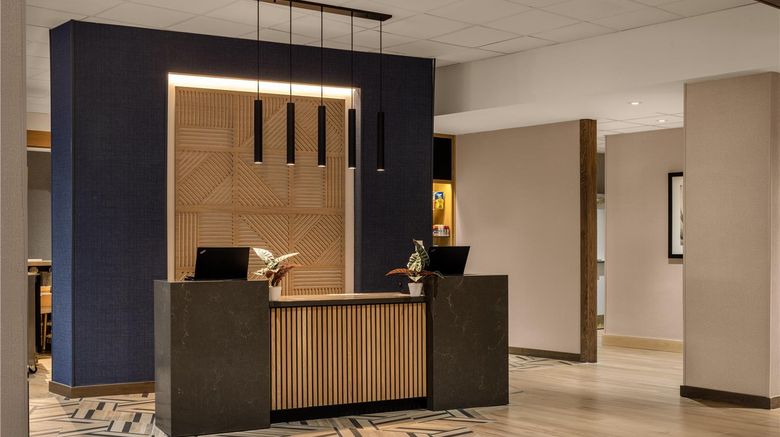 <b>Hyatt Place Columbus/Dublin Lobby</b>. Images powered by <a href="https://iceportal.shijigroup.com/" title="IcePortal" target="_blank">IcePortal</a>.