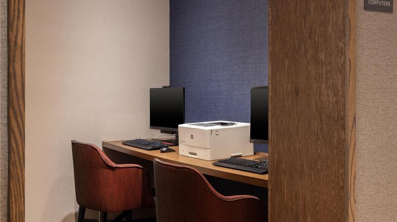 <b>Hyatt Place Colorado Springs Lobby</b>. Images powered by <a href="https://iceportal.shijigroup.com/" title="IcePortal" target="_blank">IcePortal</a>.