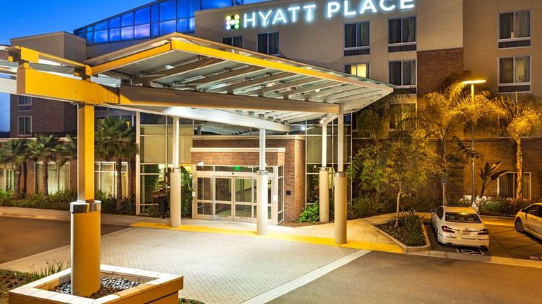 <b>Hyatt Place San Diego Carlsbad Vista Exterior</b>. Images powered by <a href="https://iceportal.shijigroup.com/" title="IcePortal" target="_blank">IcePortal</a>.
