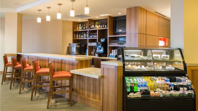 <b>Hyatt Place Daytona Beach Ocean Front Restaurant</b>. Images powered by <a href="https://iceportal.shijigroup.com/" title="IcePortal" target="_blank">IcePortal</a>.