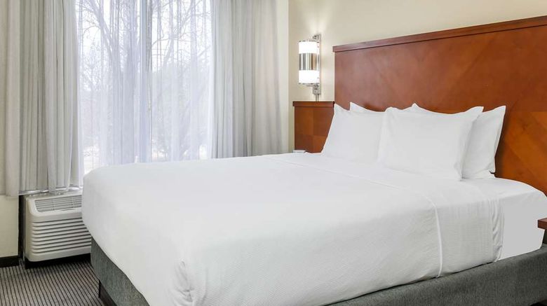 <b>Hyatt Place Dallas/Grapevine Room</b>. Images powered by <a href="https://iceportal.shijigroup.com/" title="IcePortal" target="_blank">IcePortal</a>.