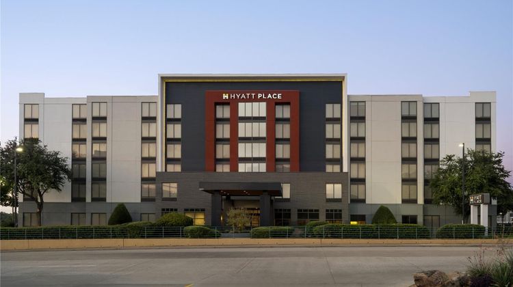 Hyatt Place Dallas/Park Central Exterior