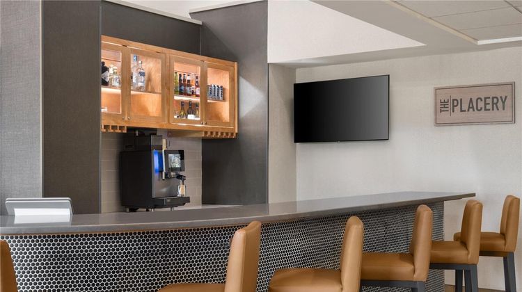 Hyatt Place Dallas/Park Central Restaurant