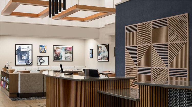 Hyatt Place Dallas/Park Central Lobby