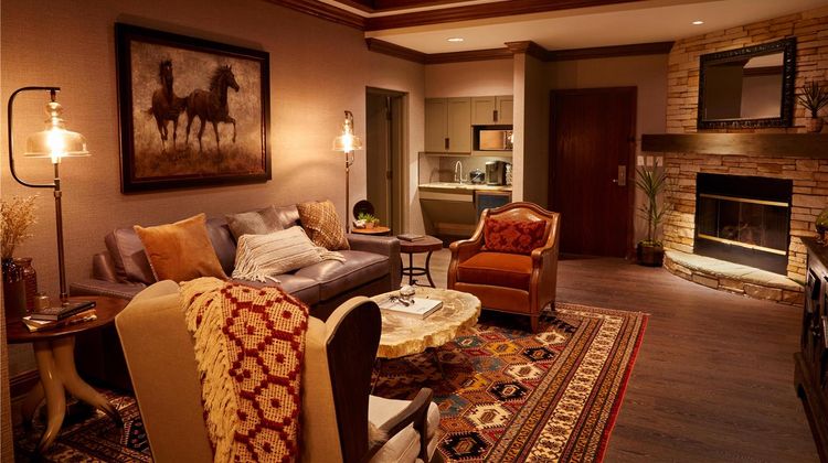 Hyatt Place Ft Worth Historic Stockyards Suite