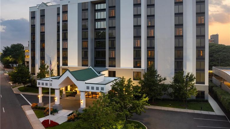 Hyatt Place Secaucus Exterior. Images powered by <a href="https://iceportal.shijigroup.com" target="_blank" rel="noopener">Ice Portal</a>.