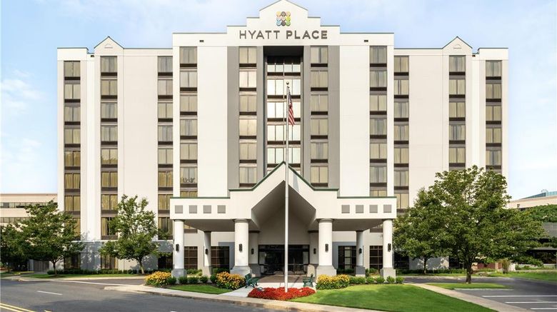 <b>Hyatt Place Secaucus Exterior</b>. Images powered by <a href="https://iceportal.shijigroup.com/" title="IcePortal" target="_blank">IcePortal</a>.