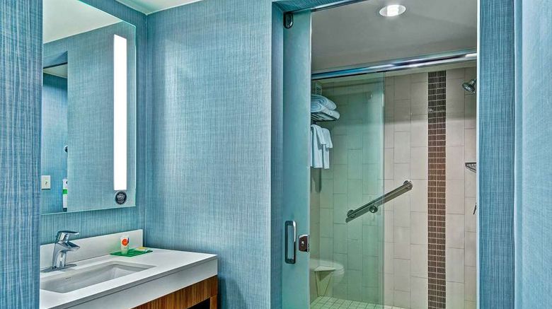 <b>Hyatt Place Fredericksburg Room</b>. Images powered by <a href="https://iceportal.shijigroup.com/" title="IcePortal" target="_blank">IcePortal</a>.