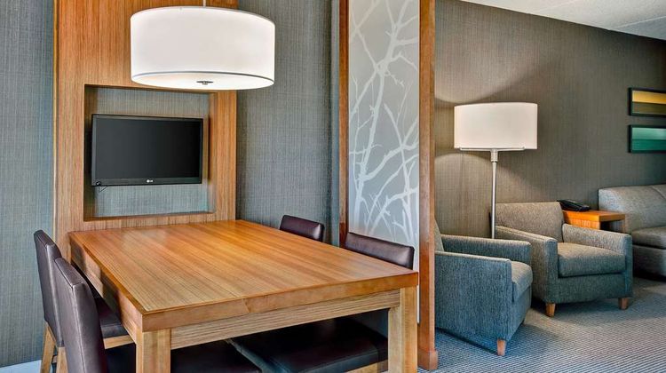 Hyatt Place Fredericksburg Suite