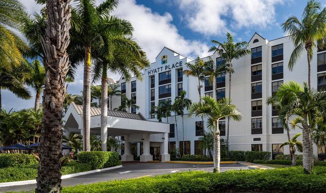 Hyatt Place Fort Lauderdale 17th Street Exterior