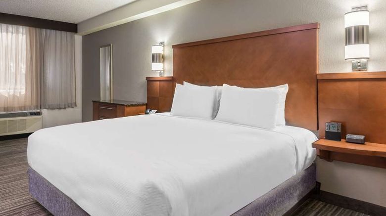 <b>Hyatt Place Fort Lauderdale/Plantation Room</b>. Images powered by <a href="https://iceportal.shijigroup.com/" title="IcePortal" target="_blank">IcePortal</a>.