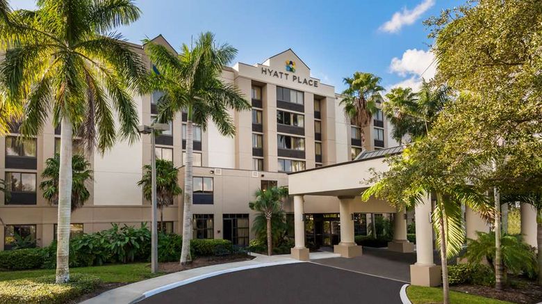 Hyatt Place Fort Lauderdale/Plantation Exterior. Images powered by <a href="https://iceportal.shijigroup.com" target="_blank" rel="noopener">Ice Portal</a>.