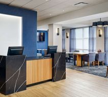Hyatt Place Greensboro Lobby
