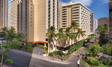 Hyatt Place Waikiki Beach