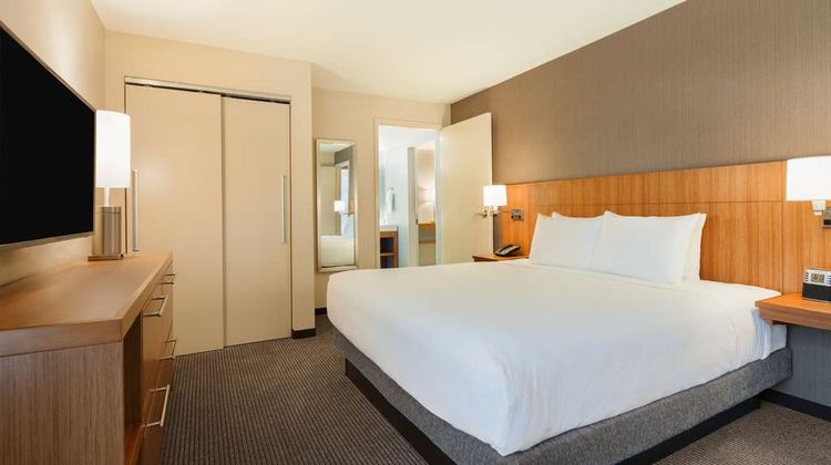 Hyatt Place Houston/The Woodlands Suite