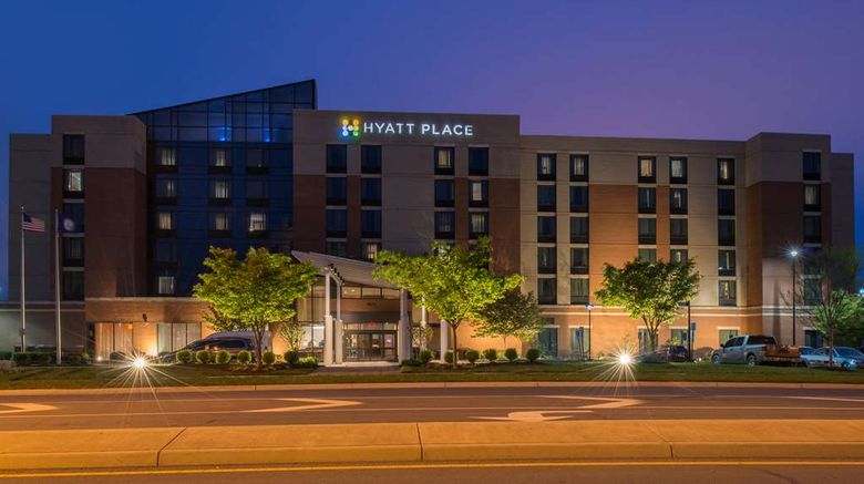 <b>Hyatt Place Herndon/Dulles Airport-East Exterior</b>. Images powered by <a href="https://iceportal.shijigroup.com/" title="IcePortal" target="_blank">IcePortal</a>.