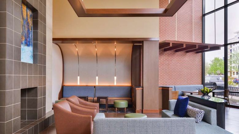 <b>Hyatt Place Herndon/Dulles Airport-East Lobby</b>. Images powered by <a href="https://iceportal.shijigroup.com/" title="IcePortal" target="_blank">IcePortal</a>.