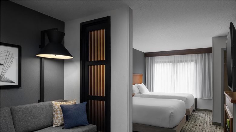 <b>Hyatt Place Dulles Airport North Room</b>. Images powered by <a href="https://iceportal.shijigroup.com/" title="IcePortal" target="_blank">IcePortal</a>.