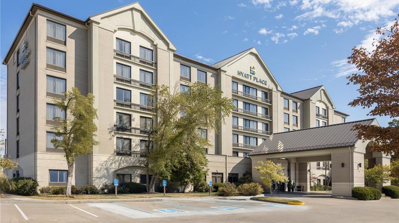 Hyatt Place Indianapolis Airport Exterior. Images powered by <a href="https://iceportal.shijigroup.com" target="_blank" rel="noopener">Ice Portal</a>.