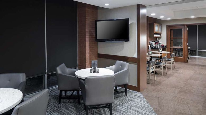 <b>Hyatt Place Jacksonville Airport Restaurant</b>. Images powered by <a href="https://iceportal.shijigroup.com/" title="IcePortal" target="_blank">IcePortal</a>.