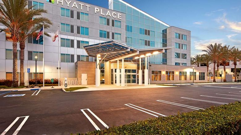 <b>Hyatt Place El Segundo Exterior</b>. Images powered by <a href="https://iceportal.shijigroup.com/" title="IcePortal" target="_blank">IcePortal</a>.