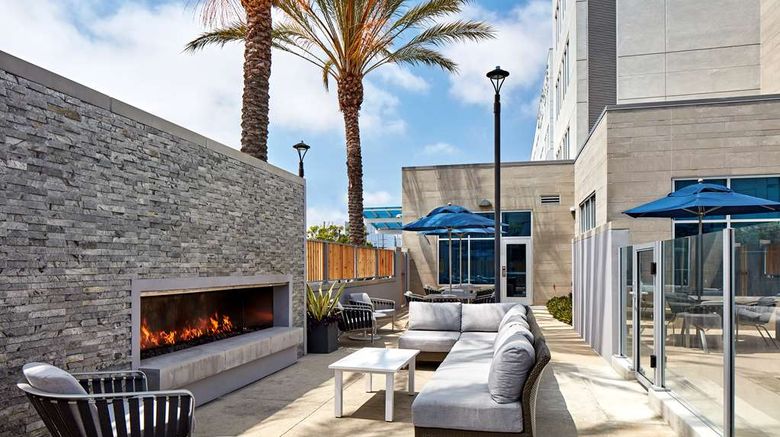 <b>Hyatt Place El Segundo Recreation</b>. Images powered by <a href="https://iceportal.shijigroup.com/" title="IcePortal" target="_blank">IcePortal</a>.