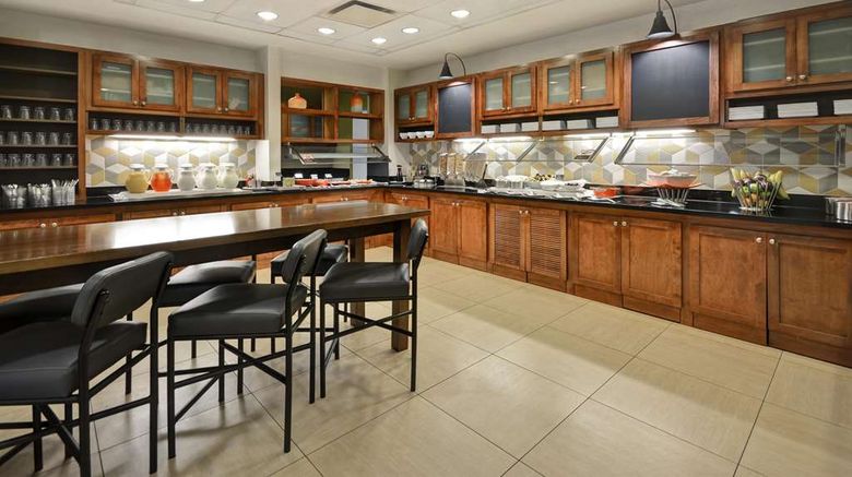 <b>Hyatt Place Miami Airport-West/Doral Restaurant</b>. Images powered by <a href="https://iceportal.shijigroup.com/" title="IcePortal" target="_blank">IcePortal</a>.