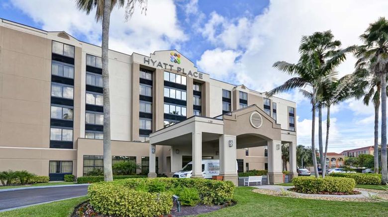 <b>Hyatt Place Miami Airport-West/Doral Exterior</b>. Images powered by <a href="https://iceportal.shijigroup.com/" title="IcePortal" target="_blank">IcePortal</a>.