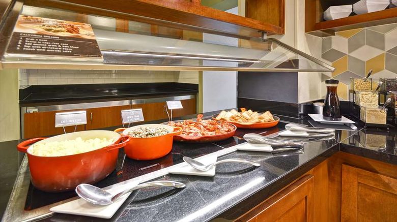 <b>Hyatt Place Miami Airport-West/Doral Restaurant</b>. Images powered by <a href="https://iceportal.shijigroup.com/" title="IcePortal" target="_blank">IcePortal</a>.