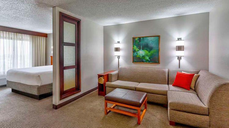 Hyatt Place Overland Prk Convention Cntr Room