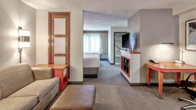 Hyatt Place Overland Prk Convention Cntr Room
