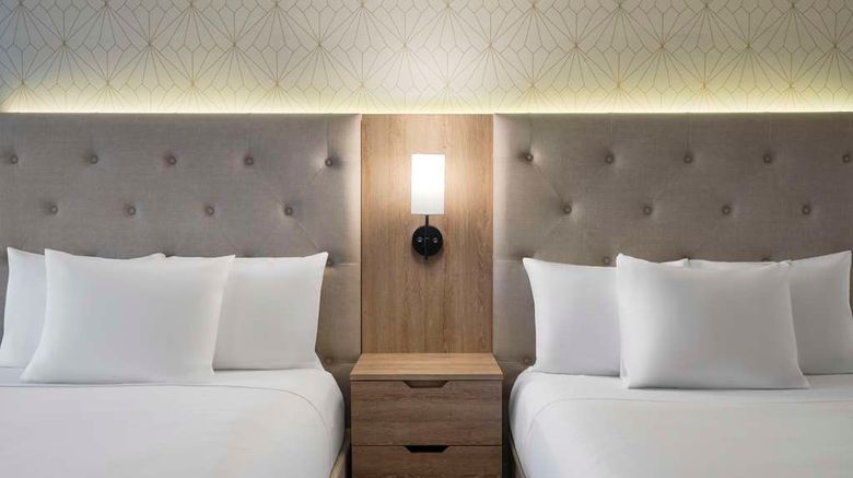 <b>Hyatt Place Overland Park/Metcalf Room</b>. Images powered by <a href="https://iceportal.shijigroup.com/" title="IcePortal" target="_blank">IcePortal</a>.