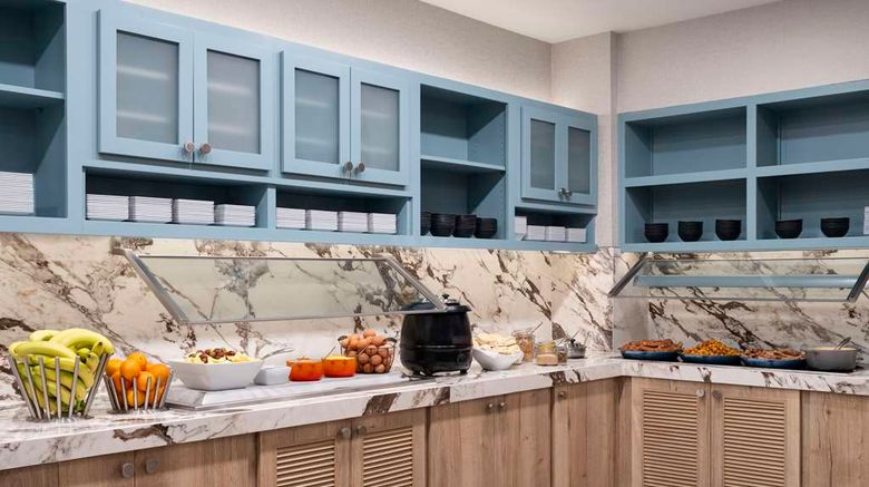 <b>Hyatt Place Overland Park/Metcalf Restaurant</b>. Images powered by <a href="https://iceportal.shijigroup.com/" title="IcePortal" target="_blank">IcePortal</a>.